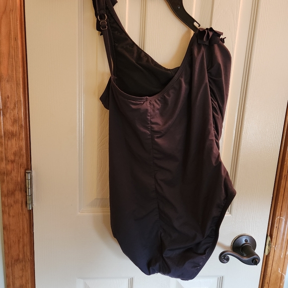 Kenneth Cole one shoulder one piece bathing suit swimwear 8-10 floral ruffle - Picture 3 of 13